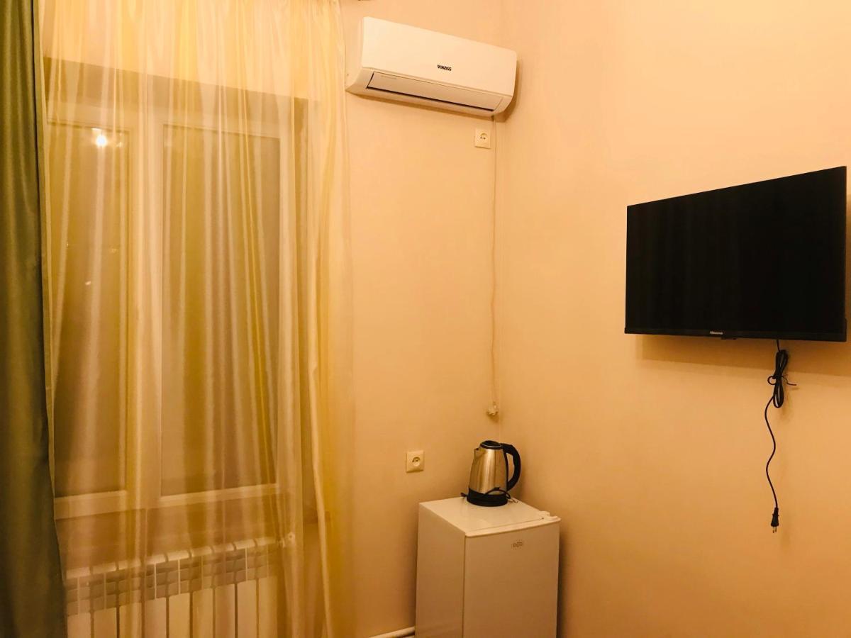 Arm Hotel Yerevan Bagian luar foto